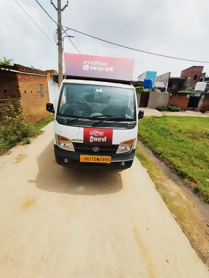 Mahindra Tractors canter road show